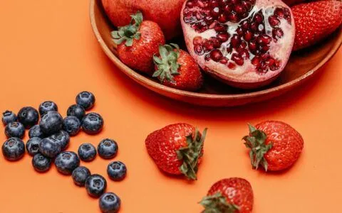 CoQ10: Why This Antioxidant Matters More as You Age (Especially on Statins)